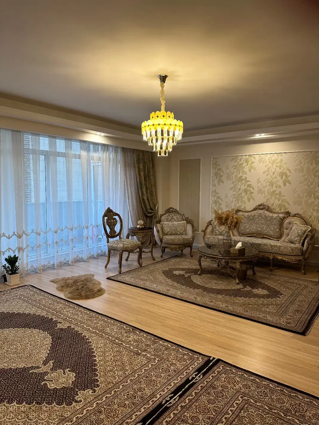 0b228987-f978-4a3d-bc72-7257e077d701