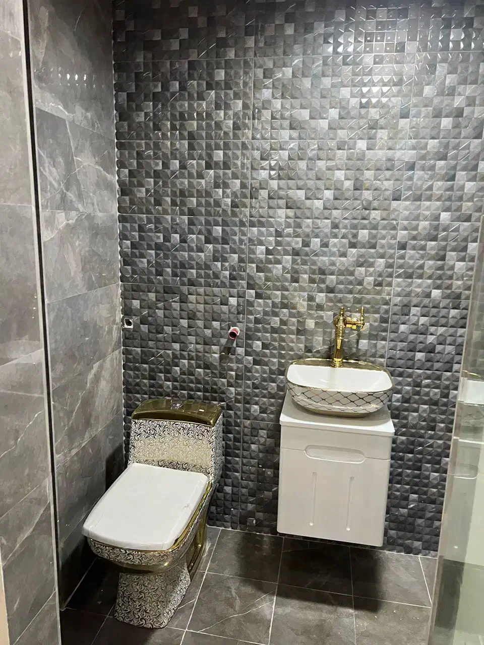 13199778-05d1-4862-9c36-7f1bcd0e3c18