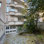 15babdaa-98f8-42ec-b19f-d3a3cfa7a066