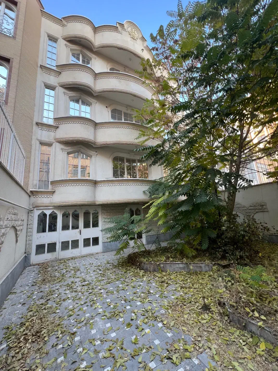 15babdaa-98f8-42ec-b19f-d3a3cfa7a066