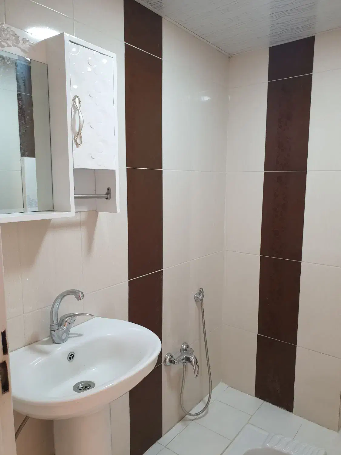 1a055b1c-40da-48b0-8f85-b23034b9f6db