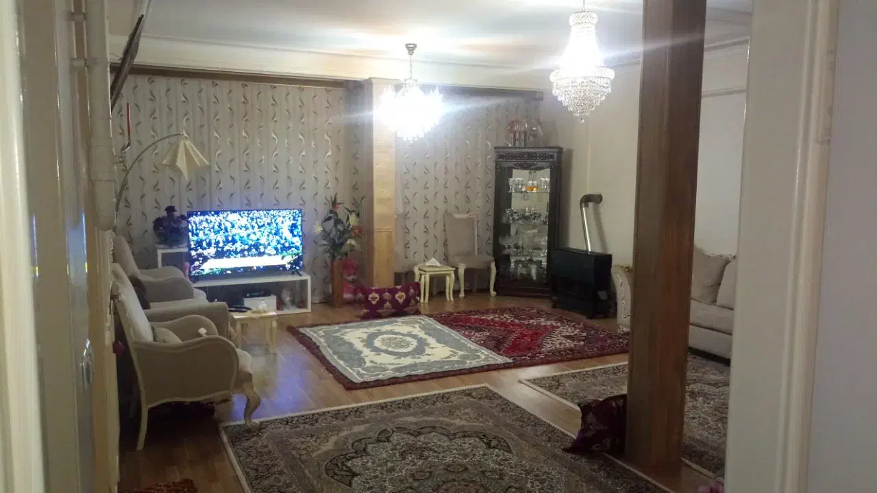 23e72c1b-7307-46f2-b22f-2fa6a1ab5a9f