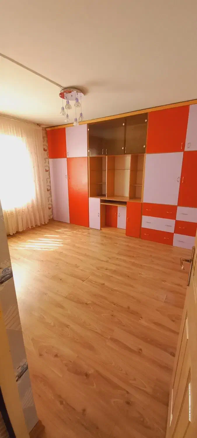 36d77b85-b141-4b1d-9199-7007a03ecac4