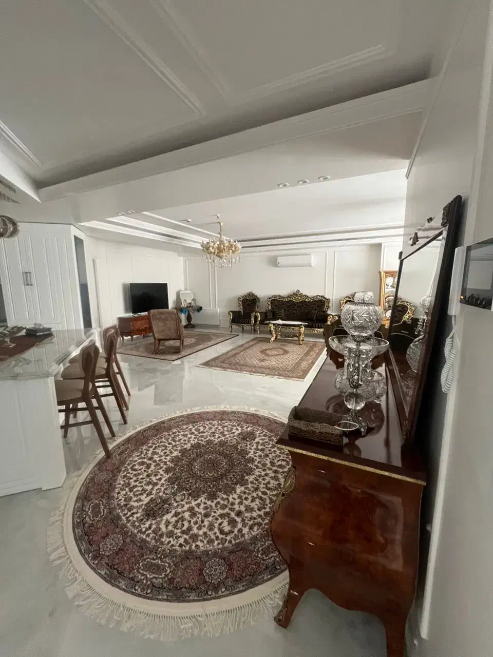 38407d9b-1628-456b-a25b-84b3053cfbdd