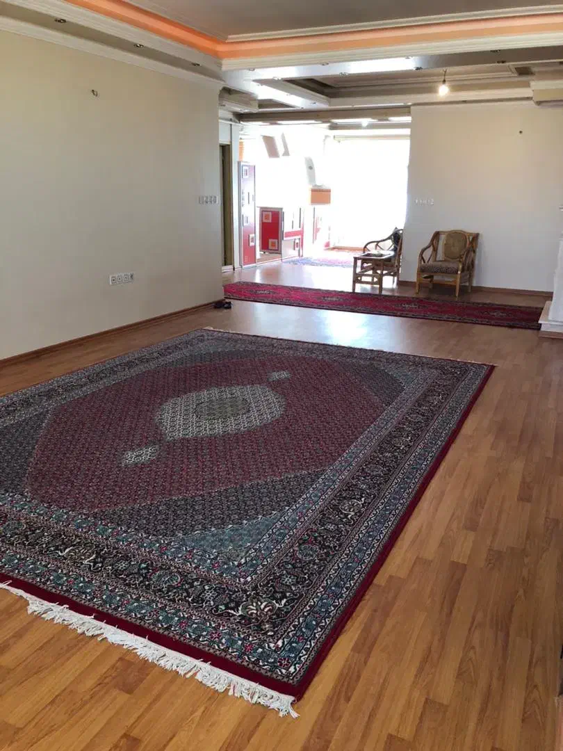 3d084f82-c559-4b46-93e4-f2a81dd25b77-1