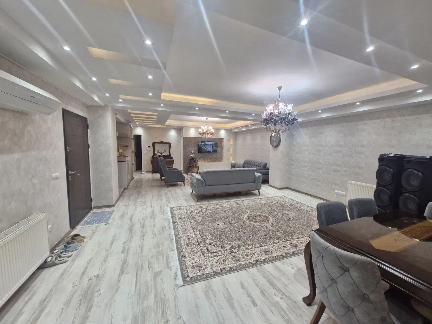 44e6424a-e174-46d6-8390-64f09b78b36f