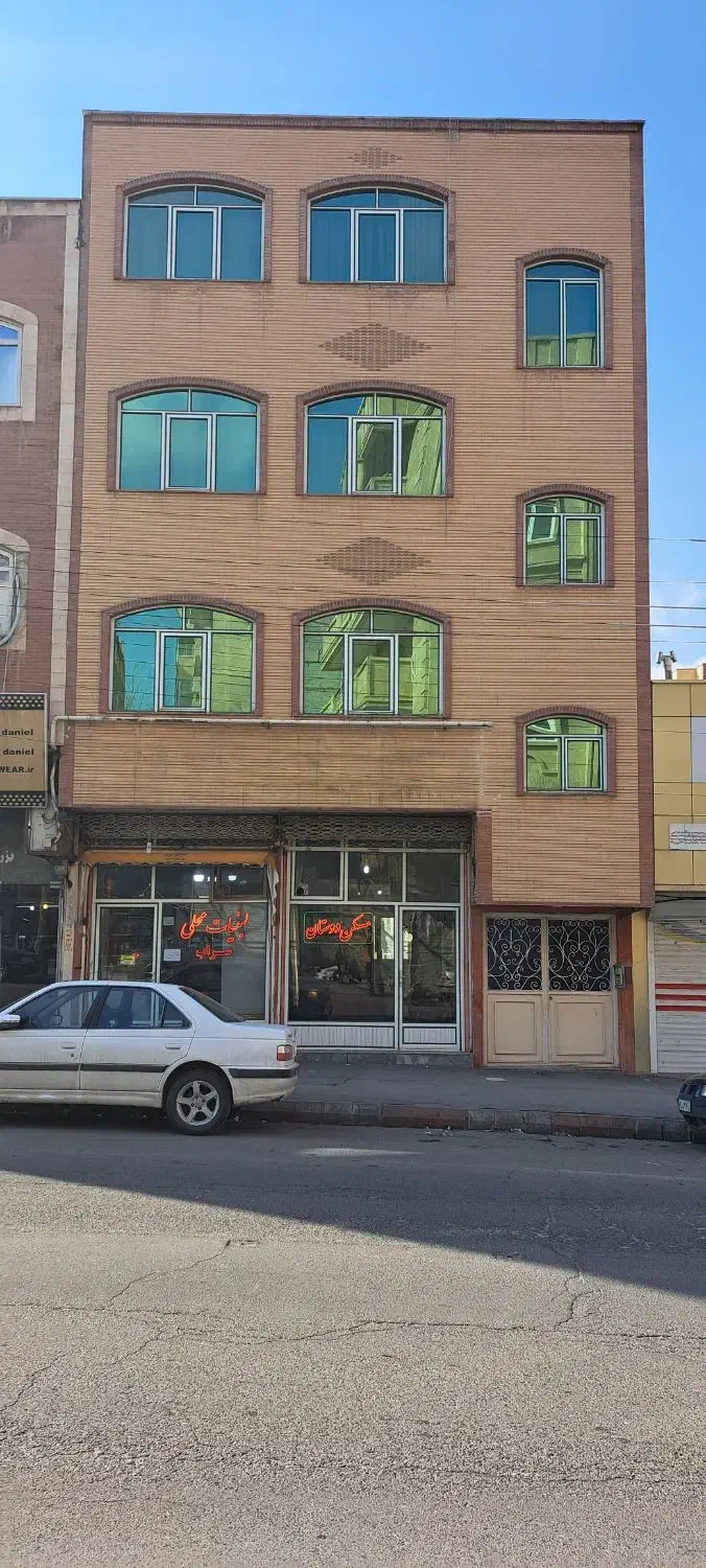 70e37572-3fa9-4f06-a51e-f1202a8d0195