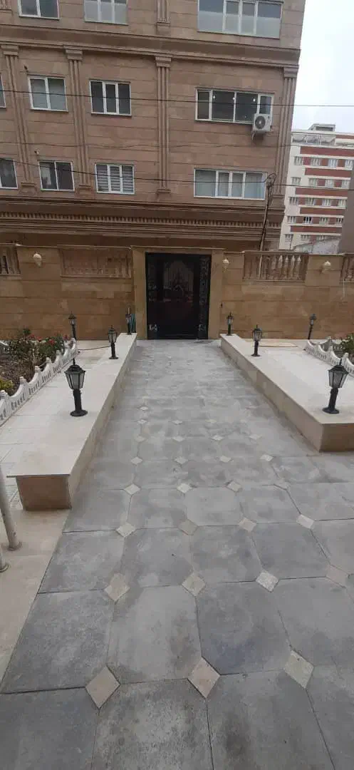 8f895401-67c3-4f26-9340-9d75d2b33fe2