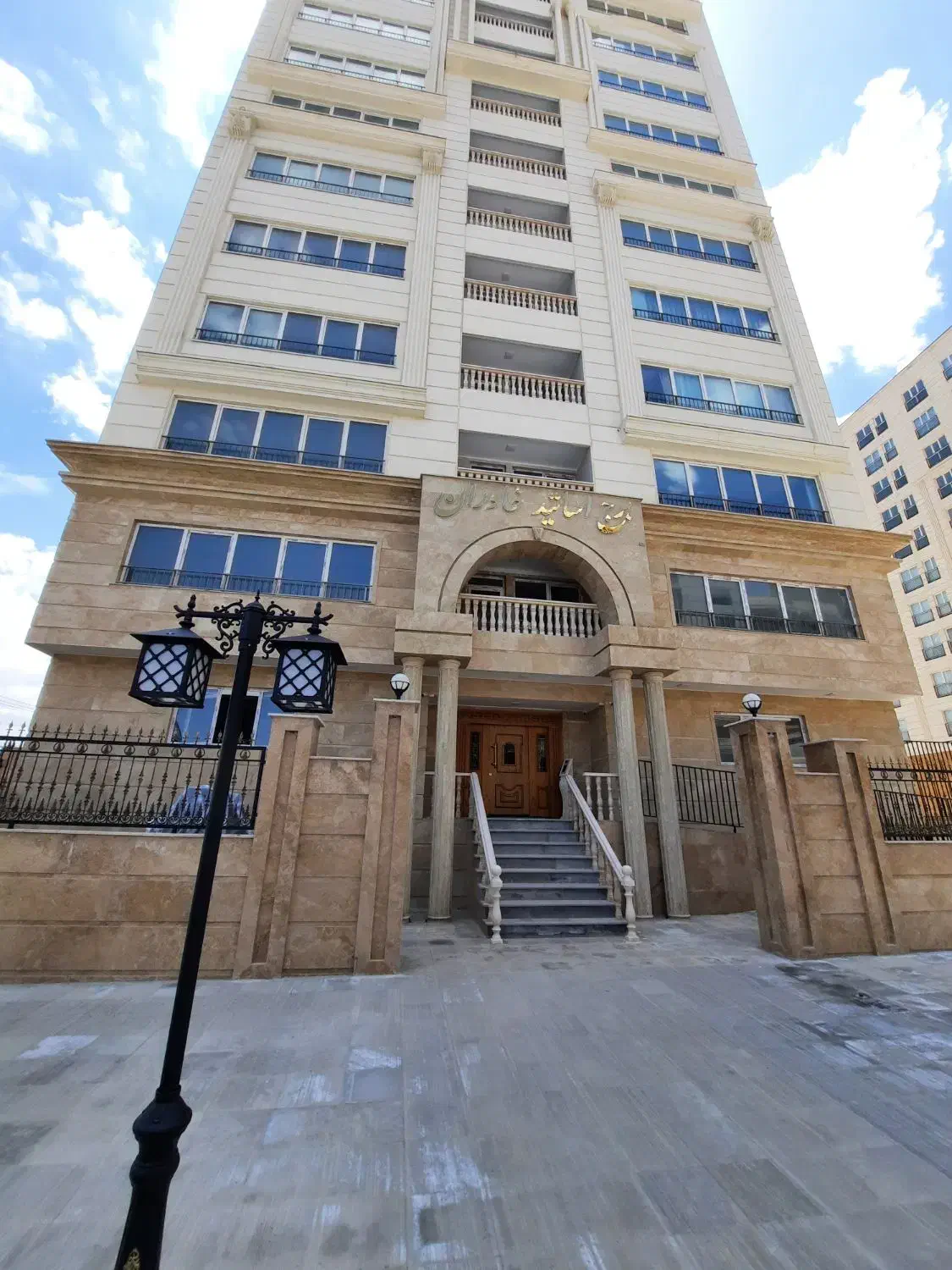 8ff03196-cd18-47f7-bf3d-82dd919f9d23