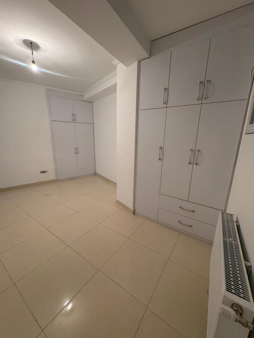 9b5bbdb8-087f-4e26-a3d3-f14ece75d579