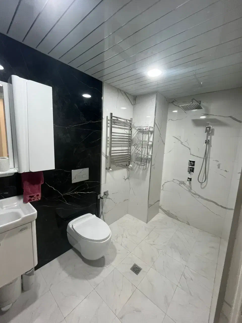 b0f1fd5e-493f-4170-b9b6-3b28426b59f8