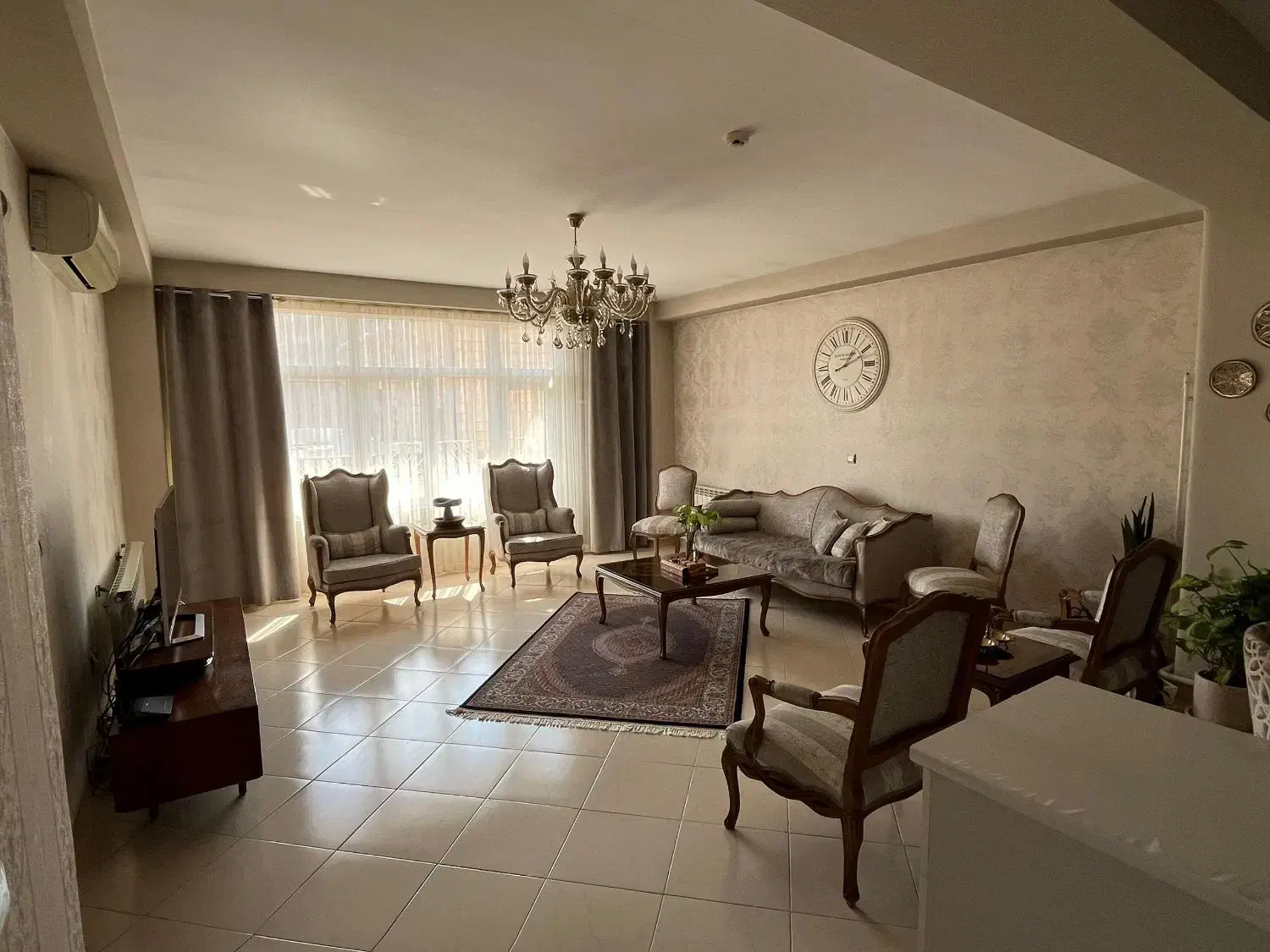 b82b7842-1b92-4817-ac84-c1850d18e613