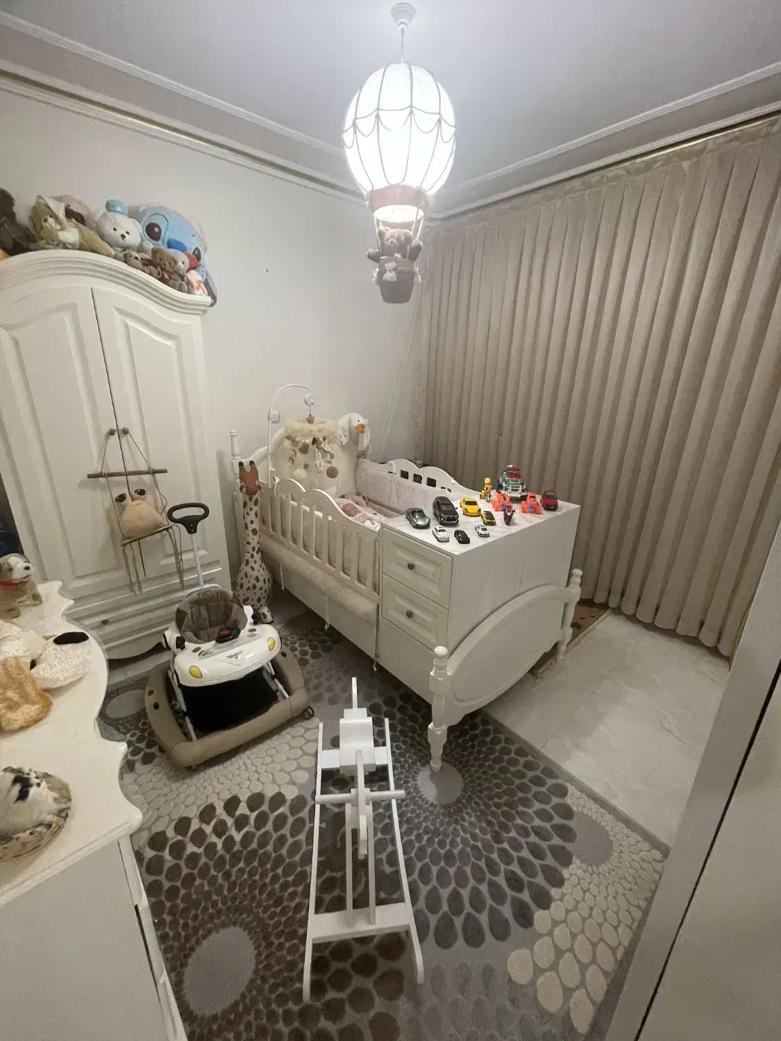 c3e529e0-5918-488b-9841-e79f1095d02f