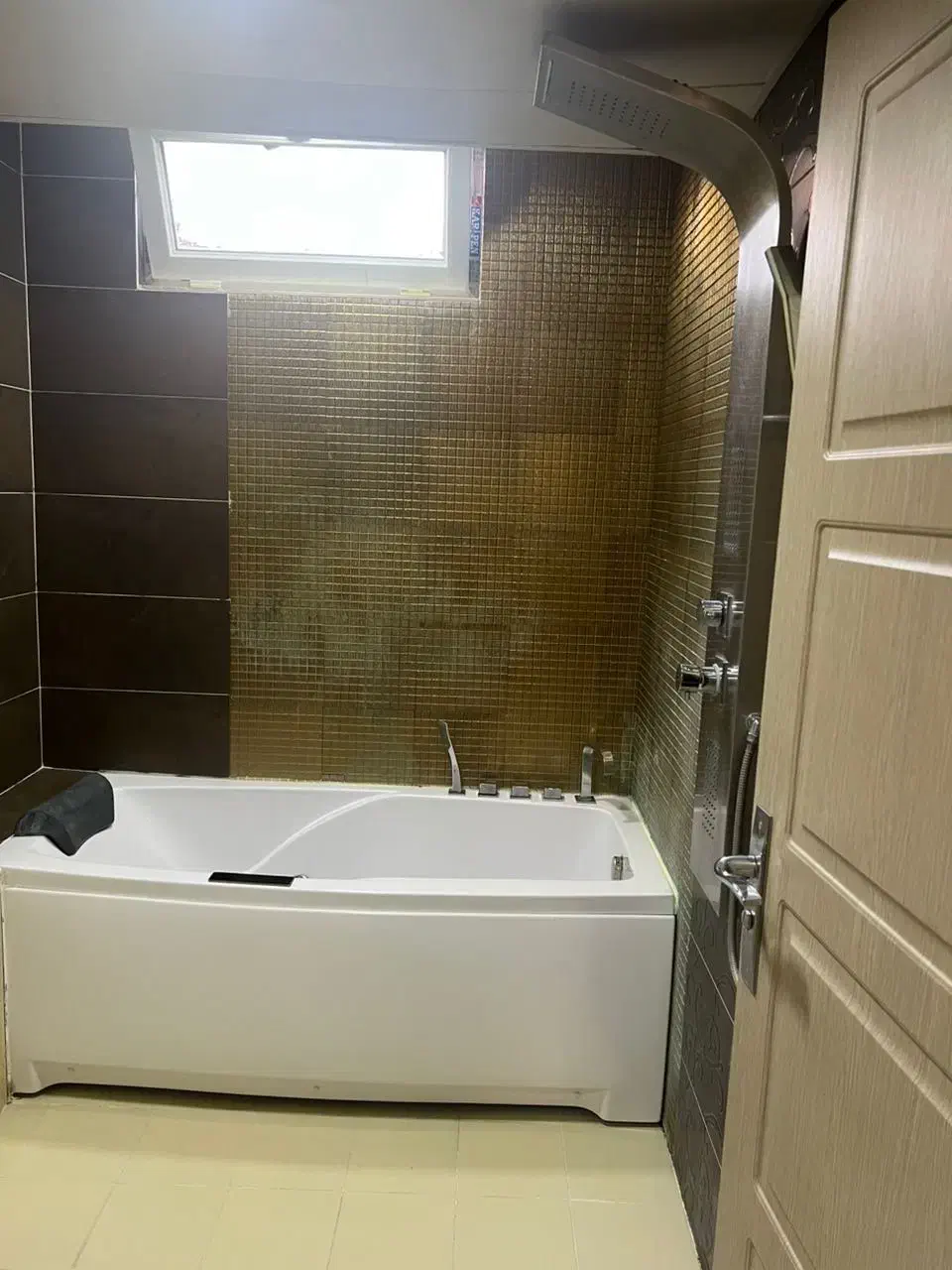 cb957d0f-0fdb-4cd3-abbc-0b8a62873859