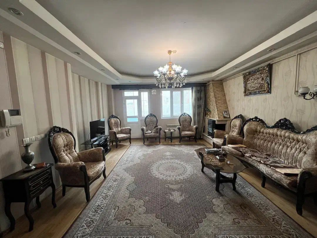 d7e073fa-596a-446c-b502-3b5f725c9cf7