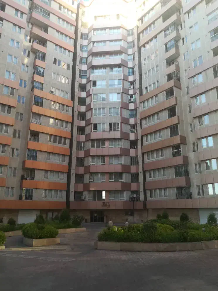 df8eb8d7-f7f2-434b-b4f8-6fc3acf469f5