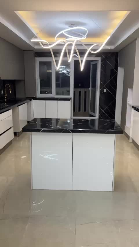 e01c2a2b-16fa-4902-b0f9-29eef5f74b46