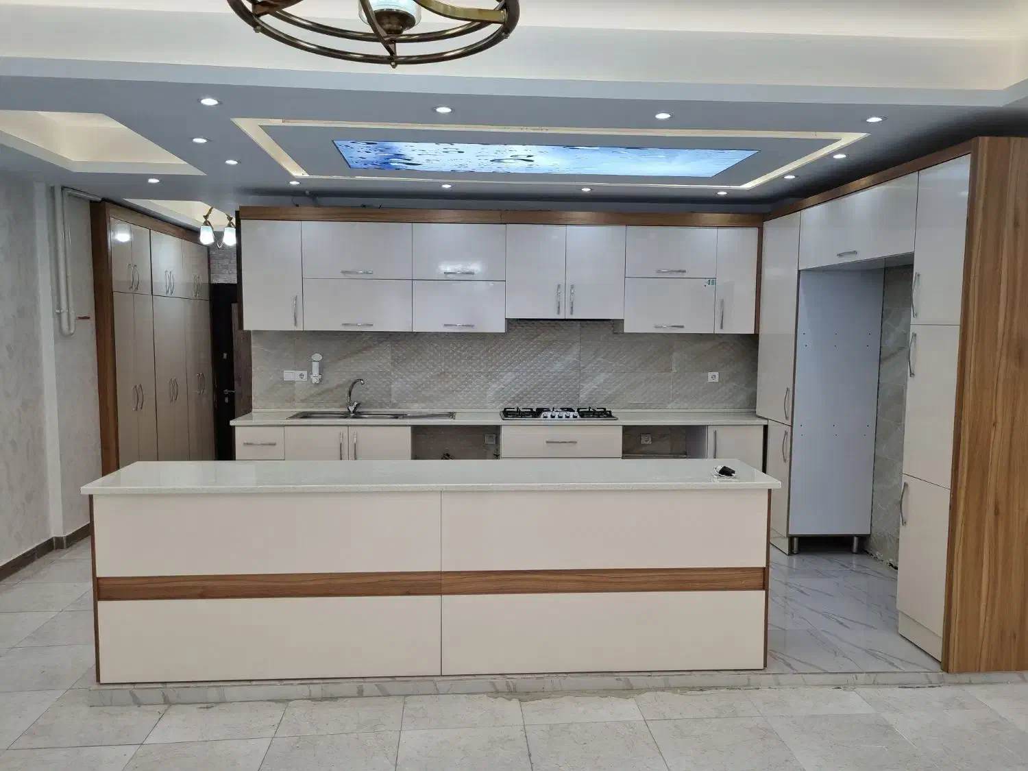 e65c3213-6d66-47fc-b3cc-dc8446968e49