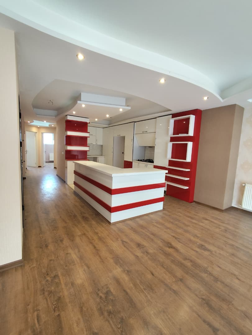 ea285d30-d1d4-4993-9d9c-40334d45b642