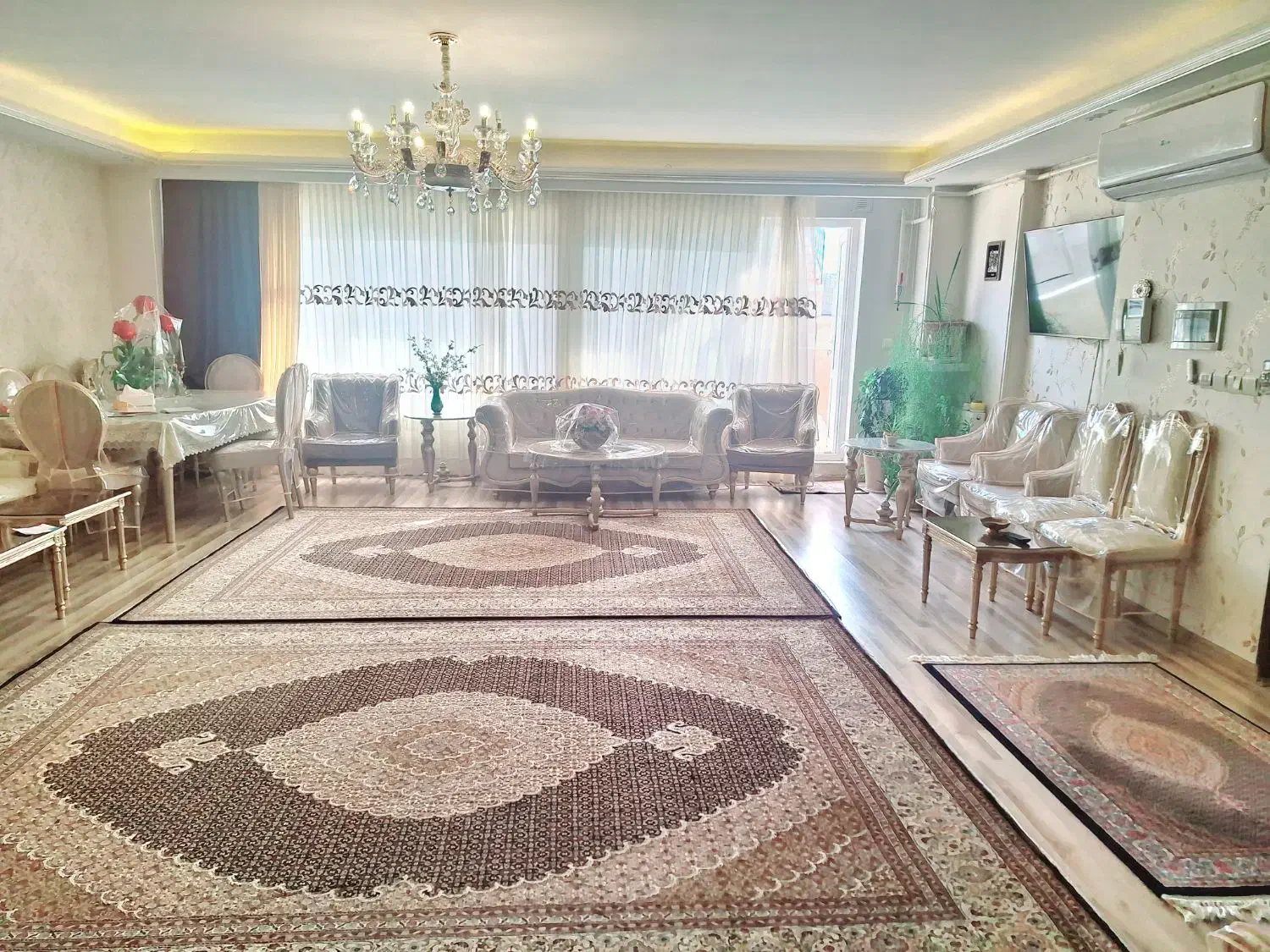 f7504ef7-bd0e-4acc-80e4-717fbd518f93